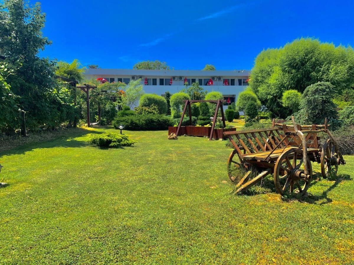 Complex Tismana 3* All Inclusive Jupiter Kültér fotó