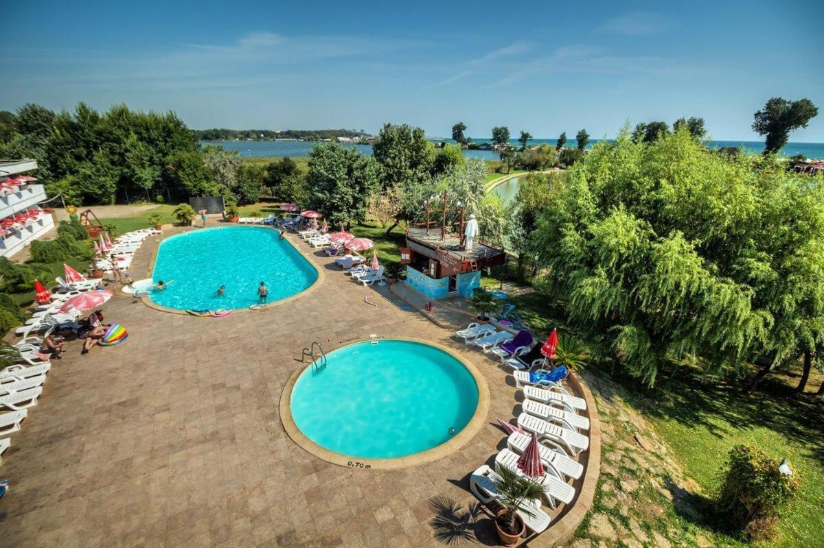 Complex Tismana 3* All Inclusive Jupiter Kültér fotó