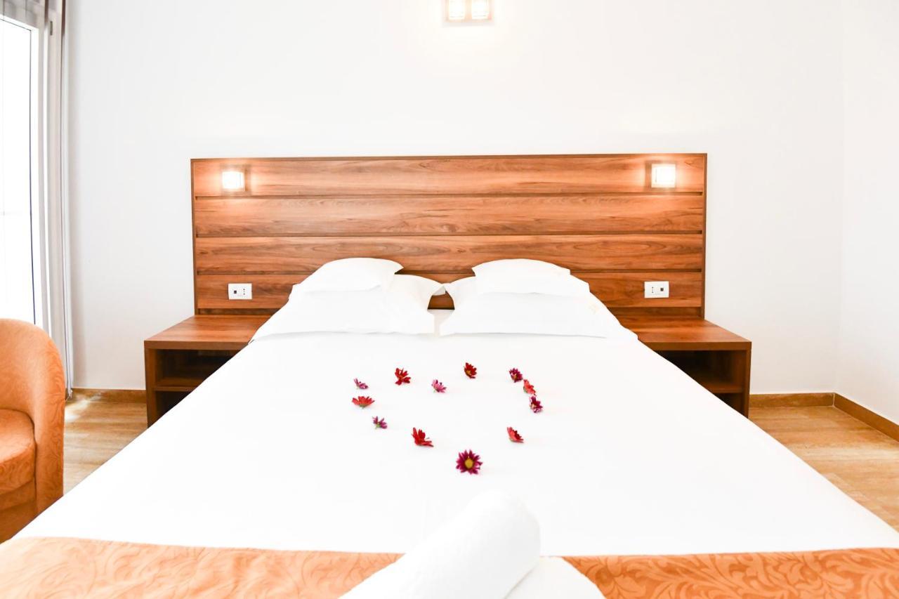 Complex Tismana 3* All Inclusive Jupiter Kültér fotó