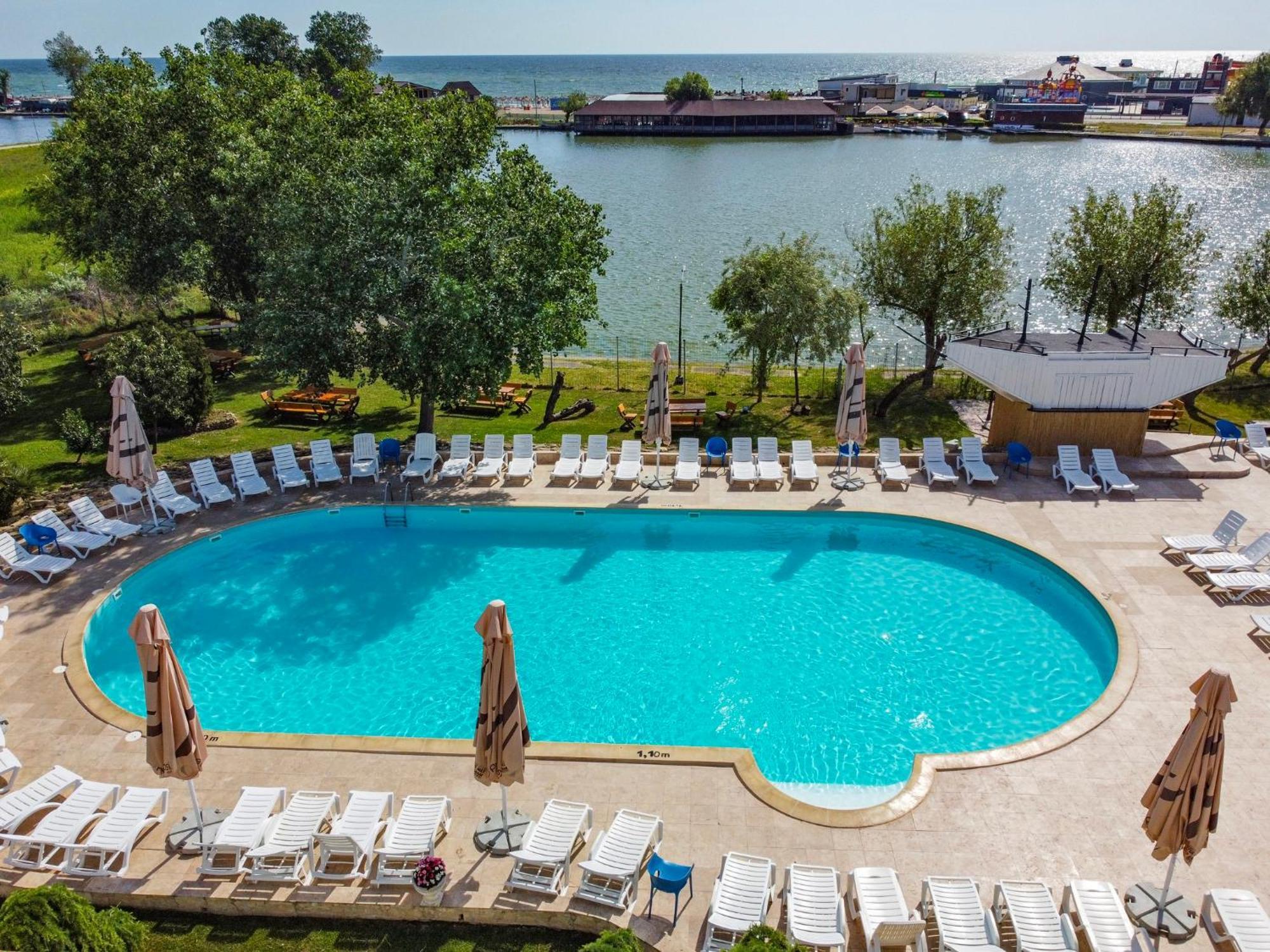 Complex Tismana 3* All Inclusive Jupiter Kültér fotó