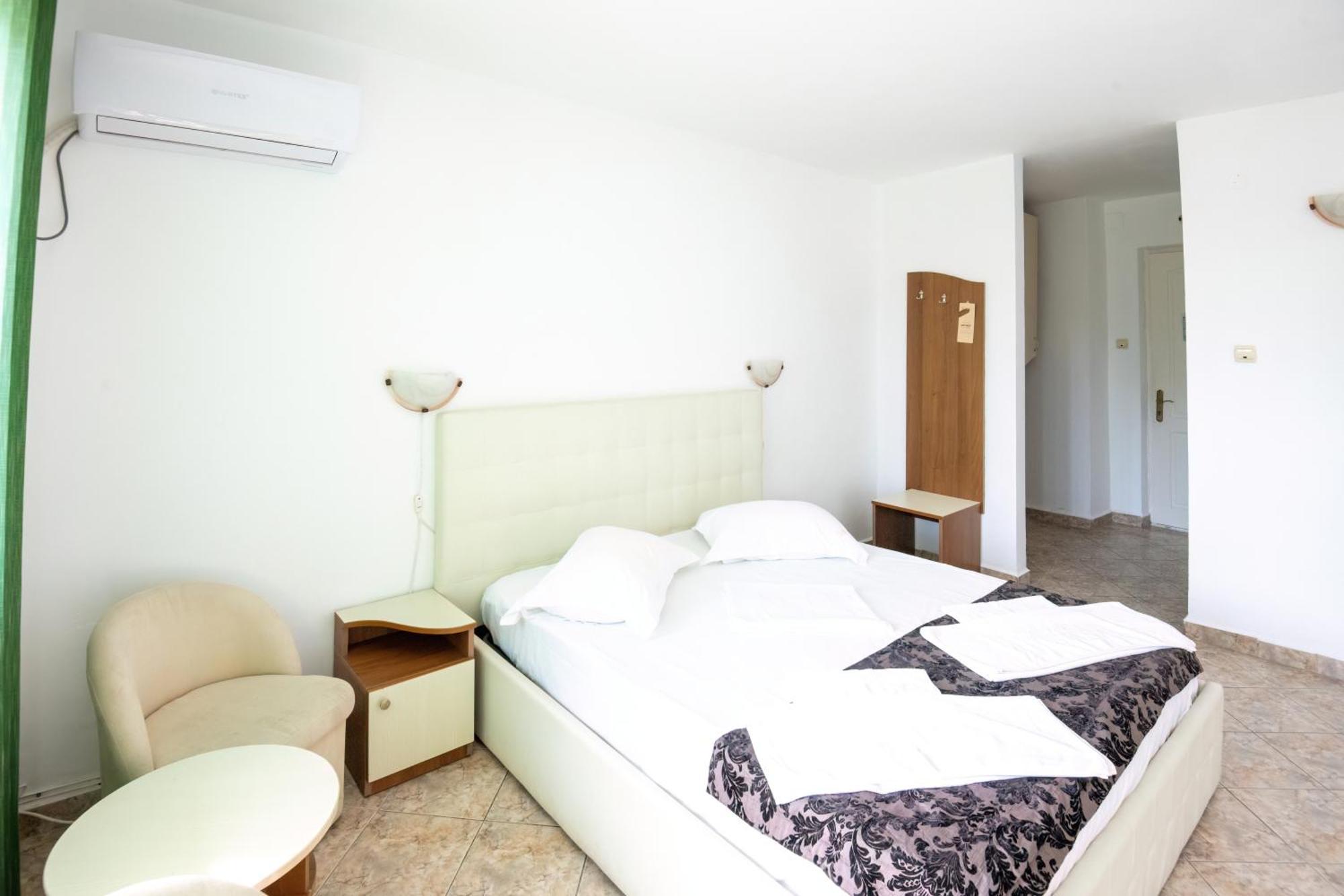 Complex Tismana 3* All Inclusive Jupiter Kültér fotó