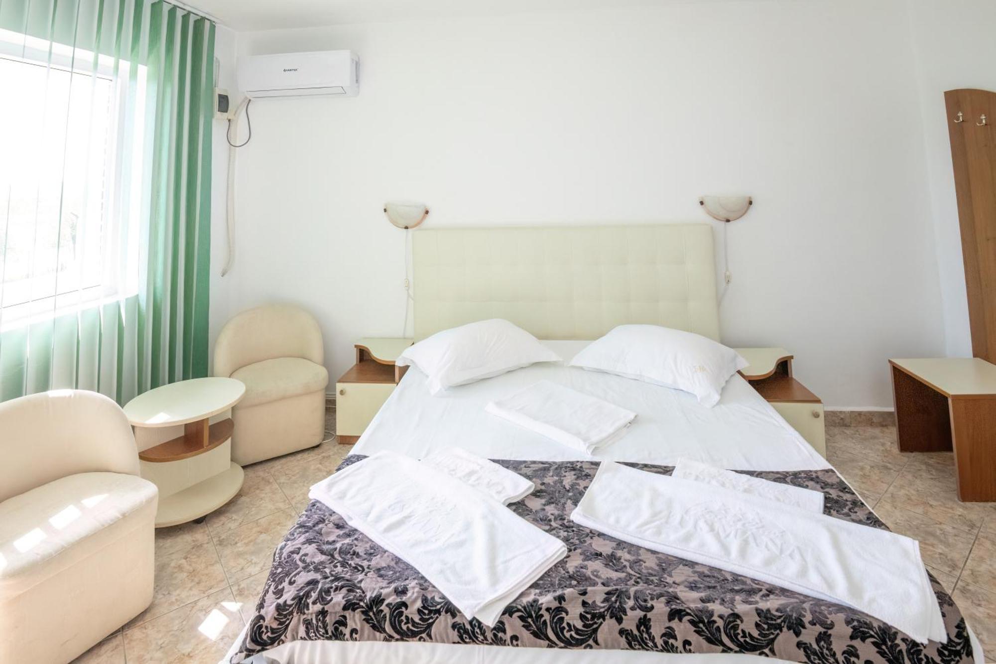 Complex Tismana 3* All Inclusive Jupiter Kültér fotó